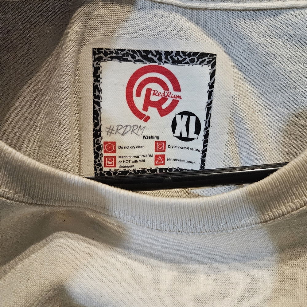 Cream Graphic T-Shirt with Red Rose Design - Picture 3 of 4